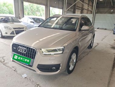 Audi Q3 2015 Audi Q3 2015 immagine di auto