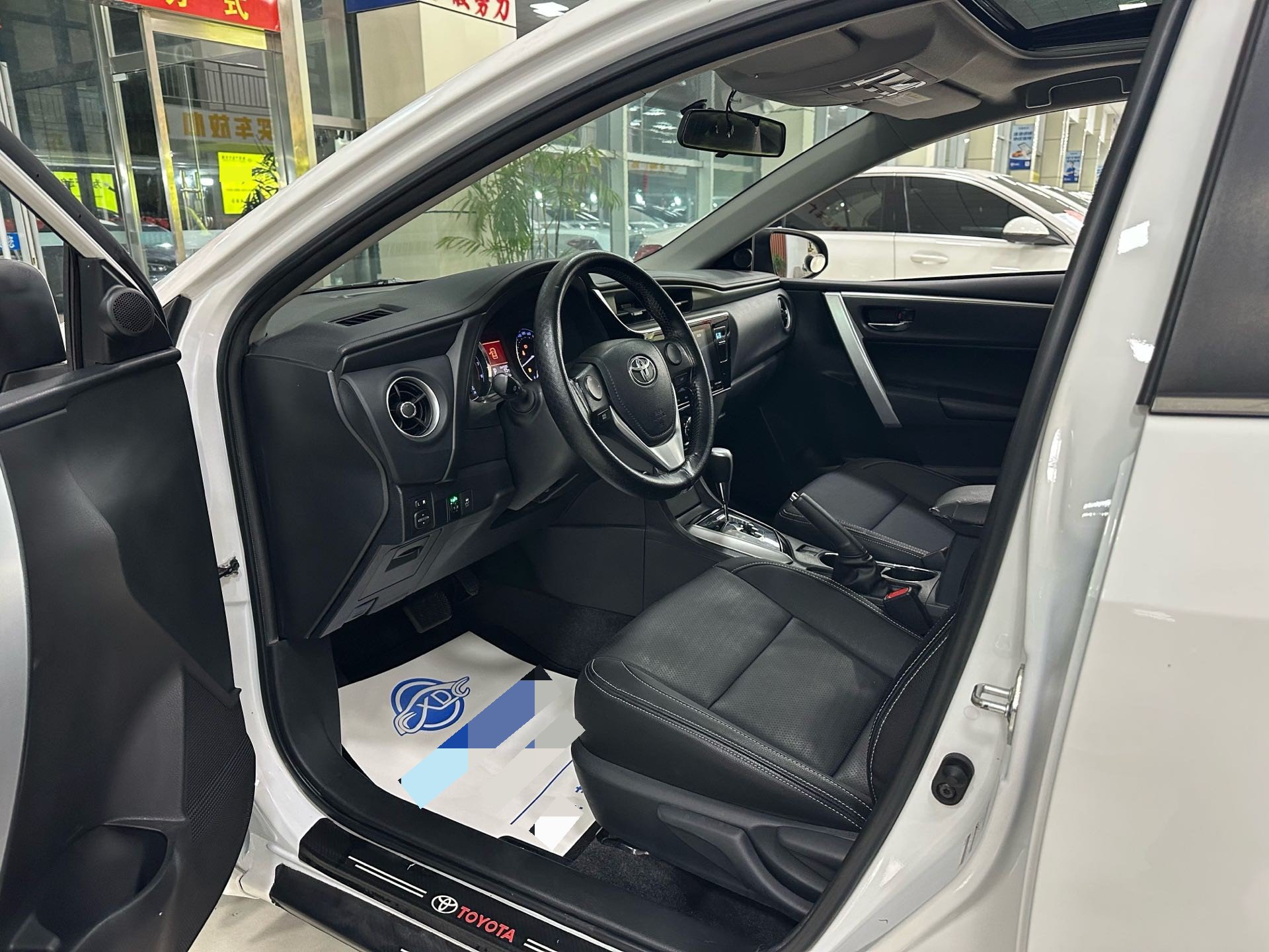 Toyota Corolla 2019 #4 Toyota Corolla 2019 car image #4