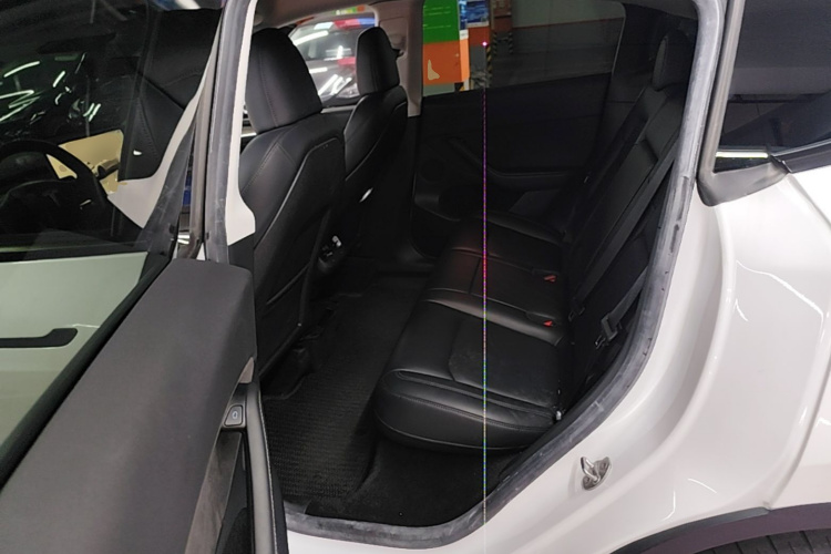 Tesla Model Y 2022 #17 Tesla Model Y 2022 car image #17