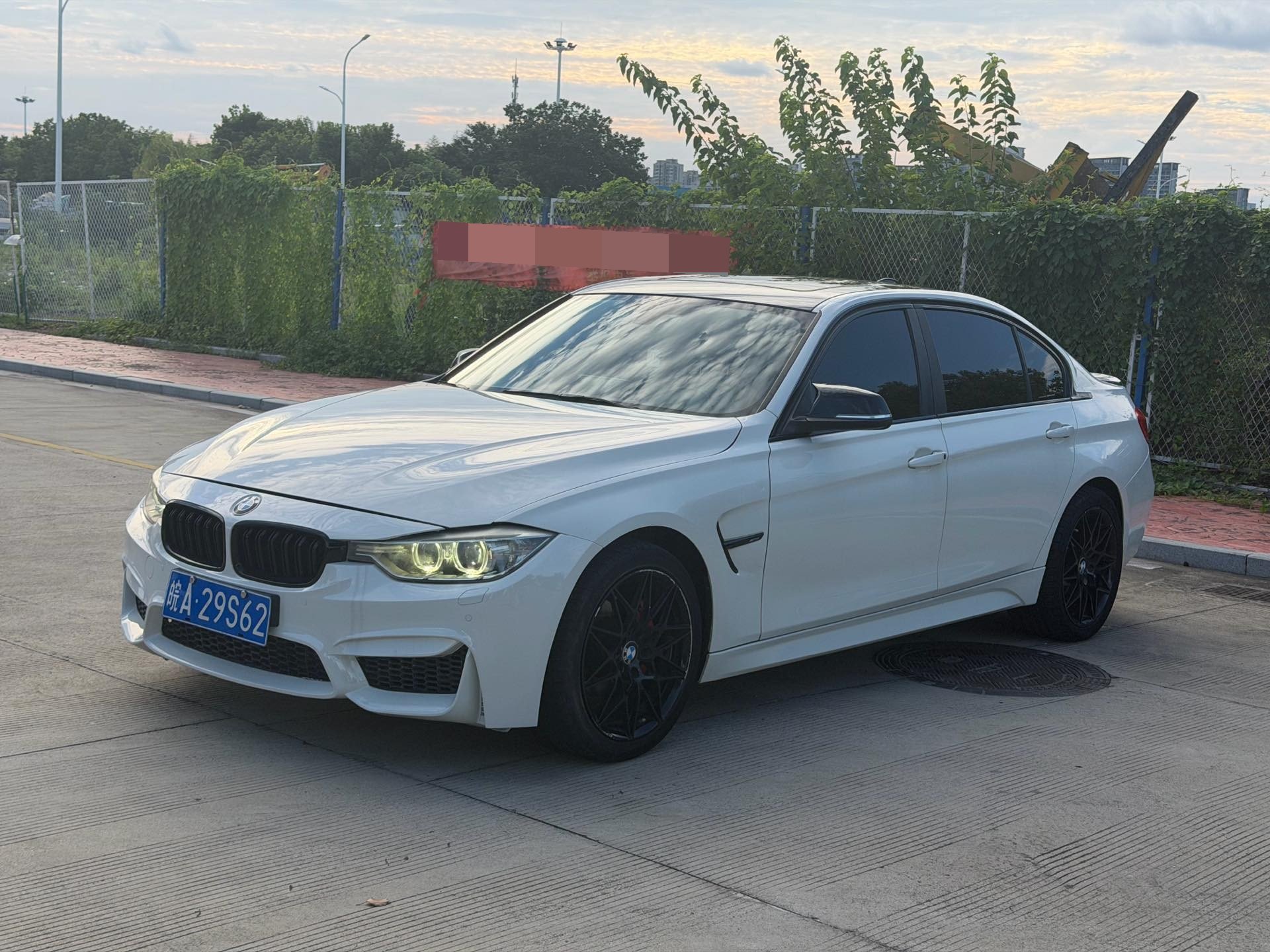 BMW 3 Series 2013 BMW 3 Series 2013 car image