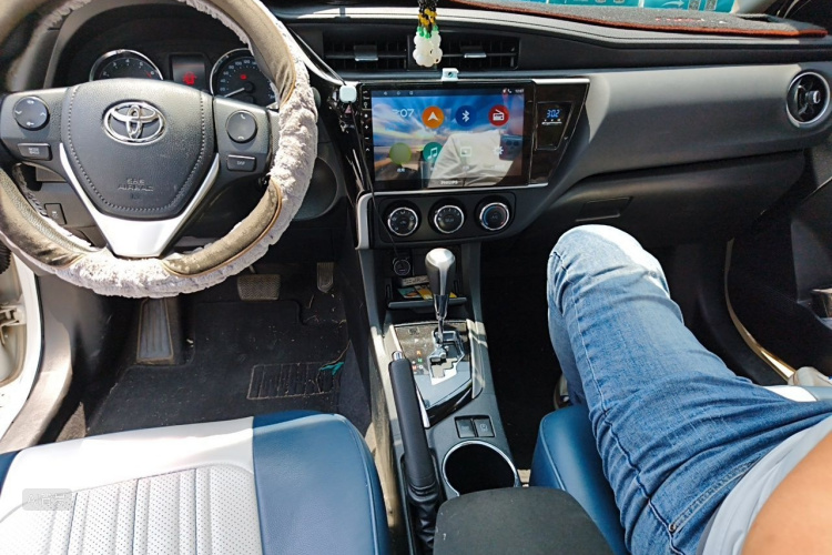 Toyota Corolla 2018 #11 Toyota Corolla 2018 car image #11