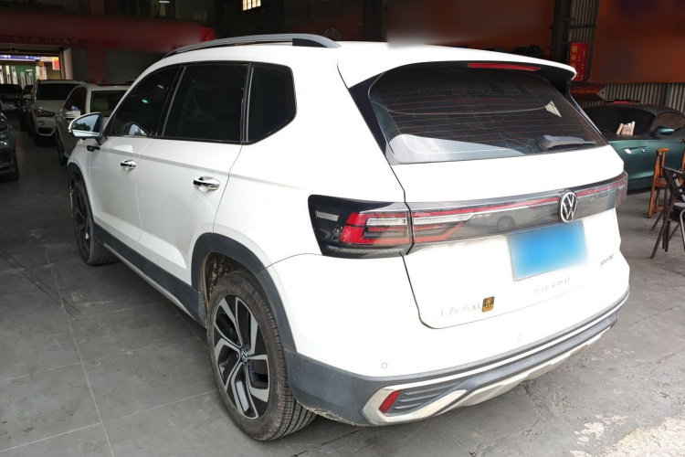 Volkswagen Tharu 2023 car image #7