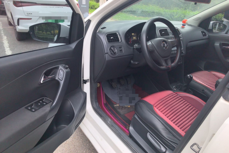 Volkswagen Polo 2015 image de voiture #9