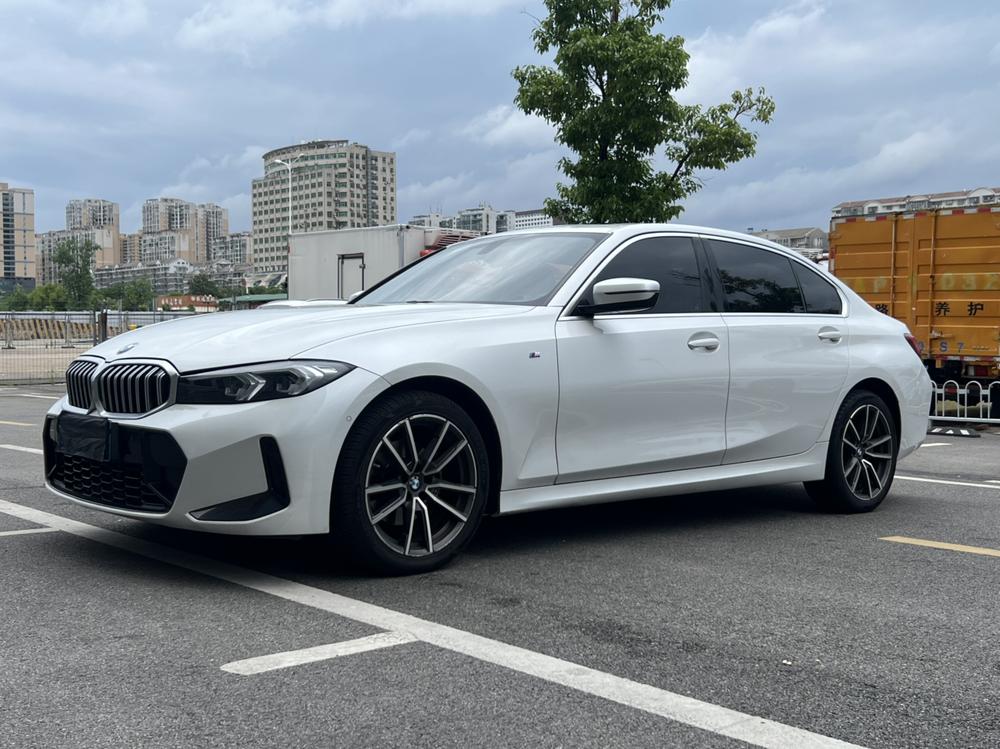 BMW 3 Series 2023 car image 