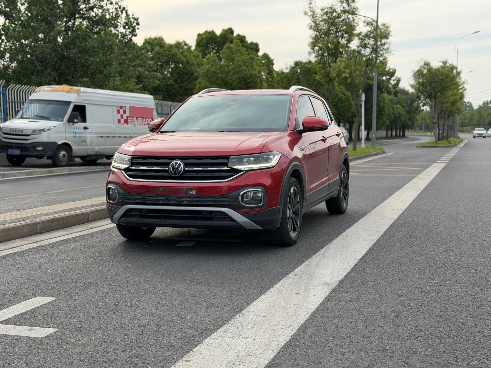 Volkswagen Tacqua 2021 car image 