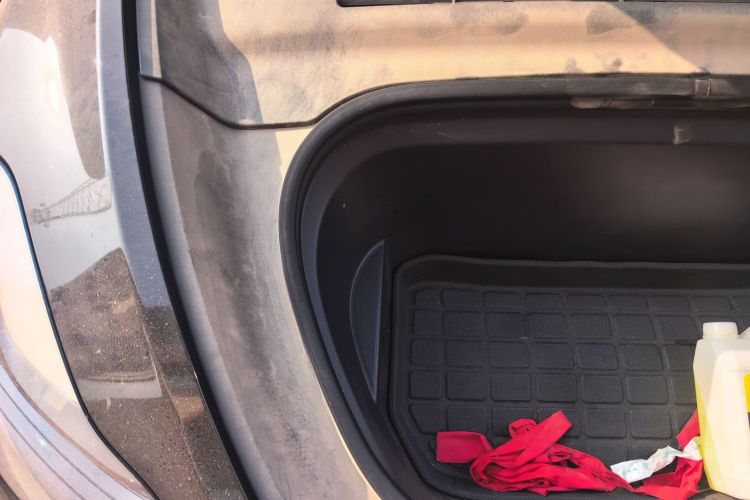 Tesla Model Y 2022 imagen de coche #26