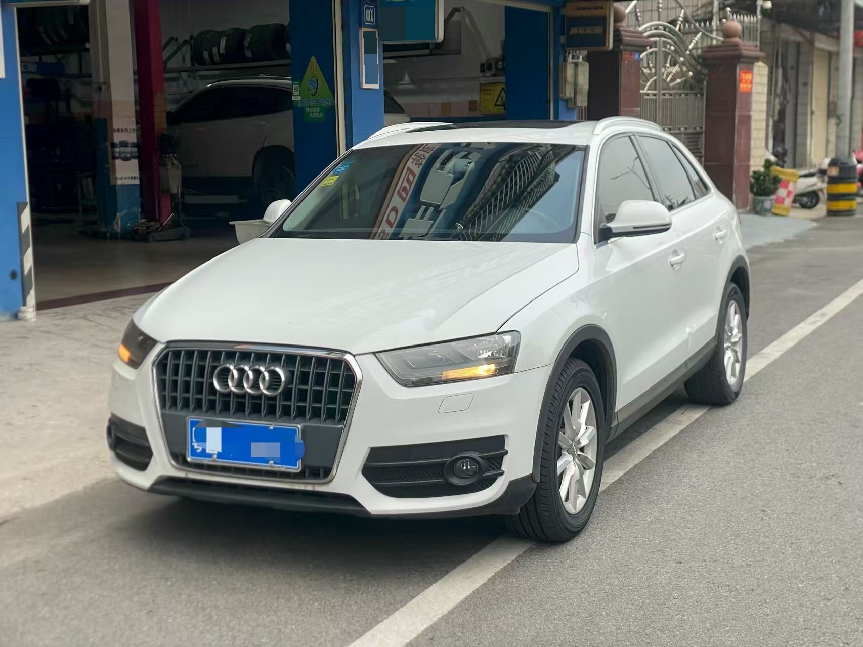 Audi Q3 2015 Audi Q3 2015 car image