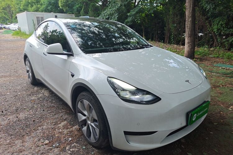 Tesla Model Y 2022 #6 Tesla Model Y 2022 car image #6