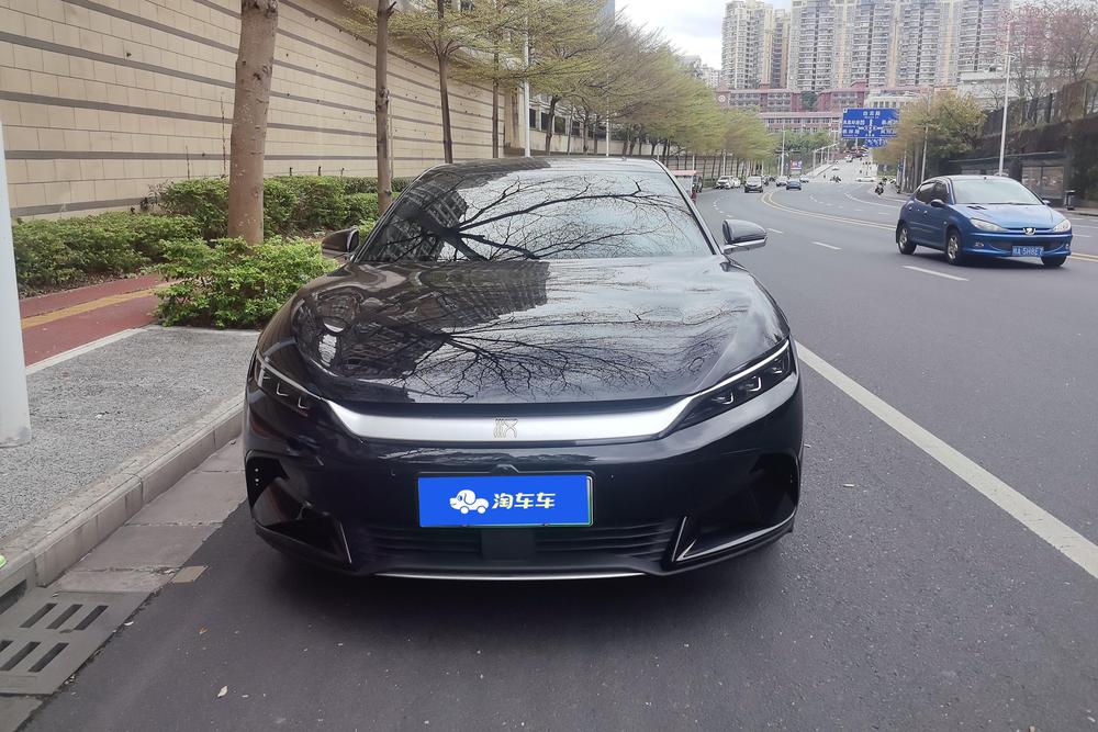 BYD Han 2025 car image #2