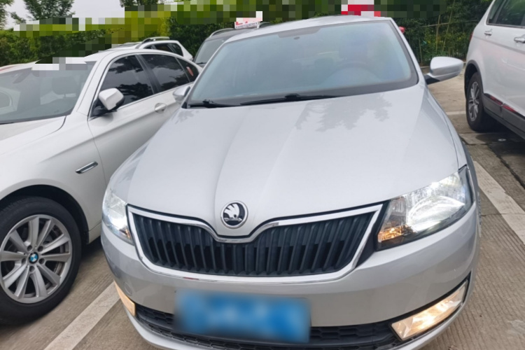 Skoda Rapid 2017 #3 Skoda Rapid 2017 car image #3