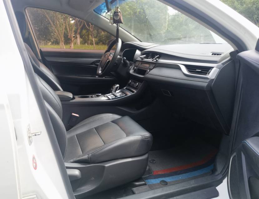 GEELY Emgrand New Energy 2018 #7 GEELY Emgrand New Energy 2018 car image #7