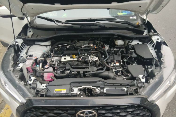 Toyota Corolla Cross 2025 immagine di auto #18