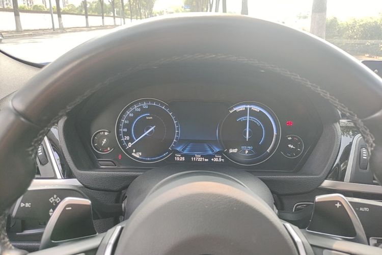 BMW 3 Series 2018 #12 BMW 3 Series 2018 car image #12