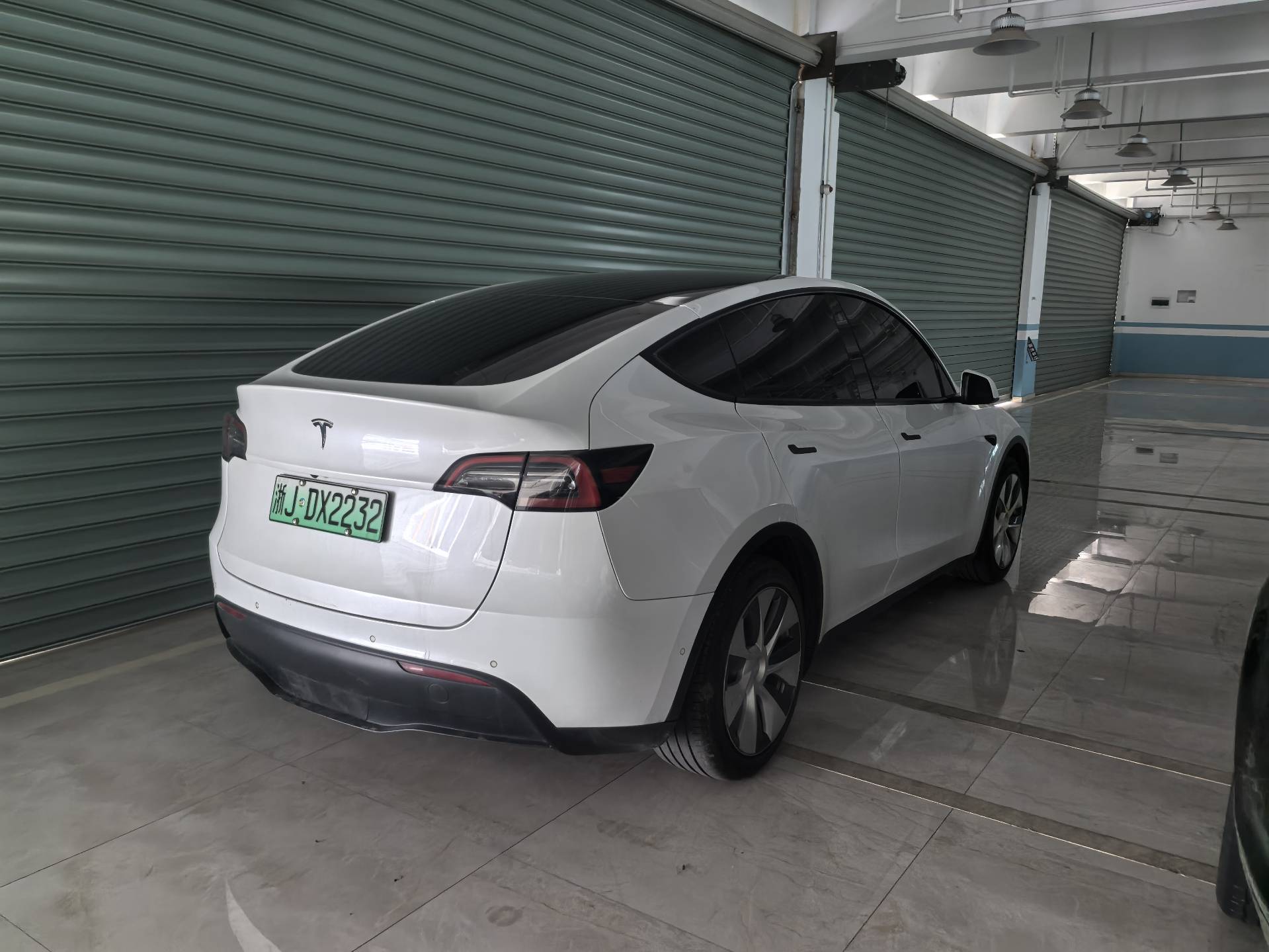 Tesla Model Y 2021 #6 Tesla Model Y 2021 immagine di auto #6