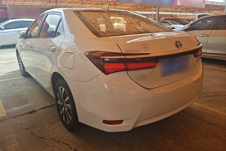 Toyota Corolla 2018 #5 Toyota Corolla 2018 car image #5