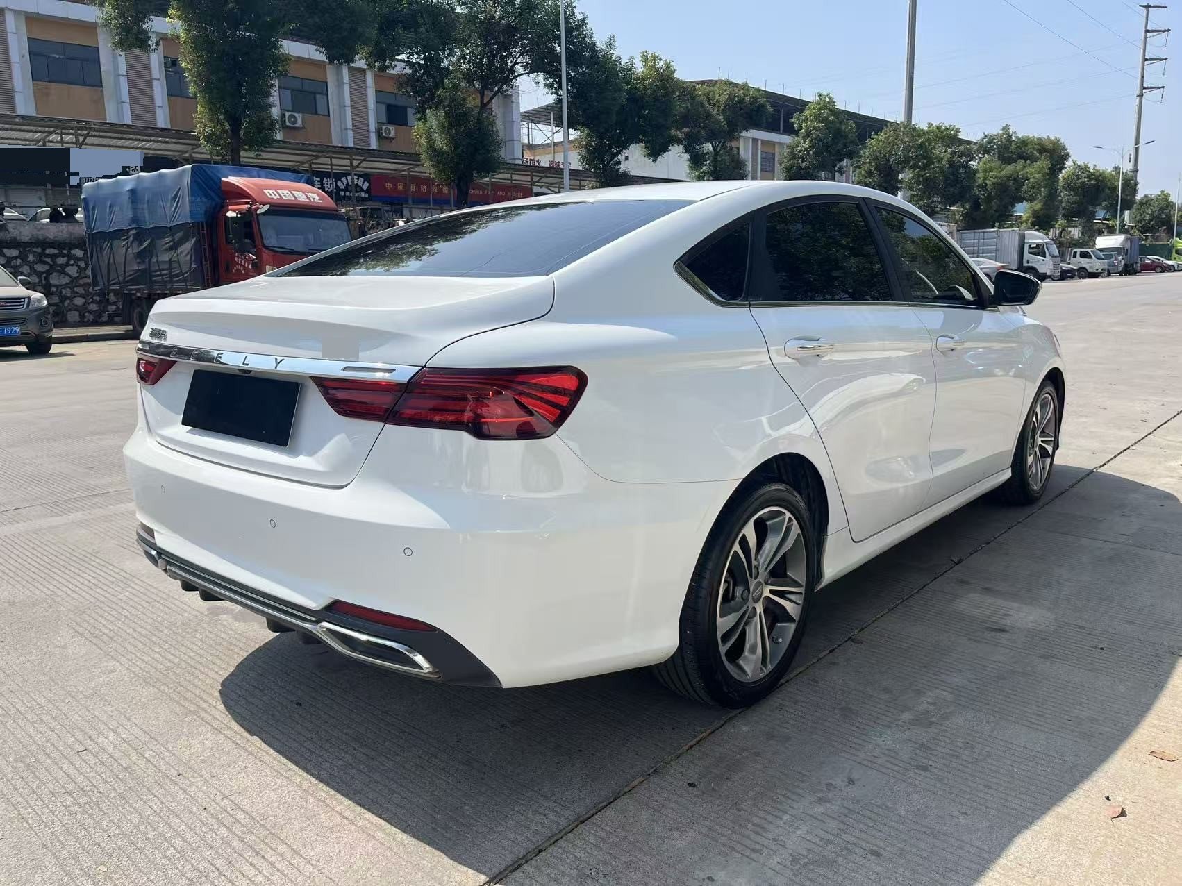 GEELY Binray 2019 car image #9
