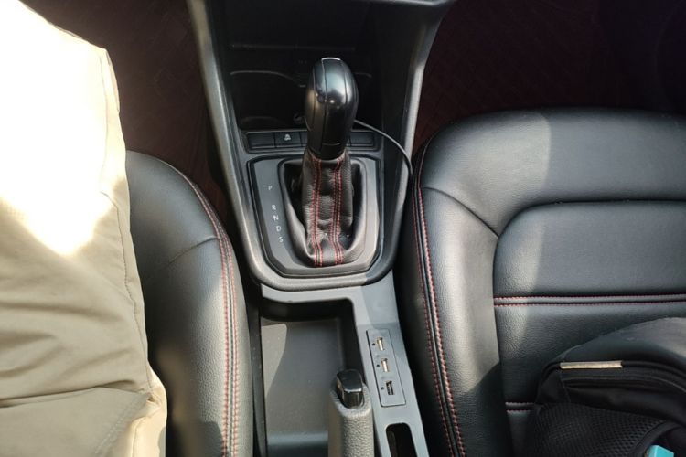 Volkswagen Santana 2021 car image #14