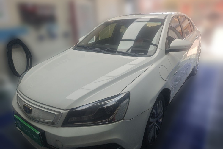 GEELY Emgrand New Energy 2015 car image #2