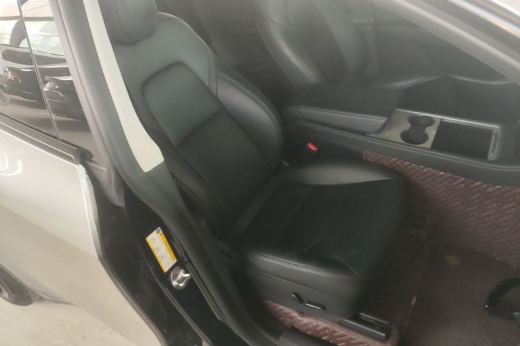 Tesla Model Y 2023 #24 Tesla Model Y 2023 car image #24