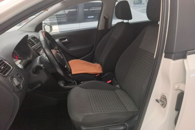 Volkswagen Polo 2017 #19 Volkswagen Polo 2017 car image #19