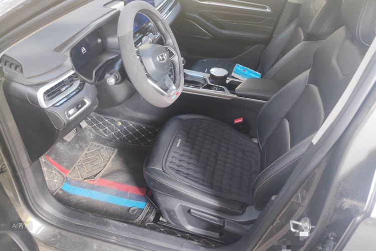 GEELY Emgrand 2024 car image #18