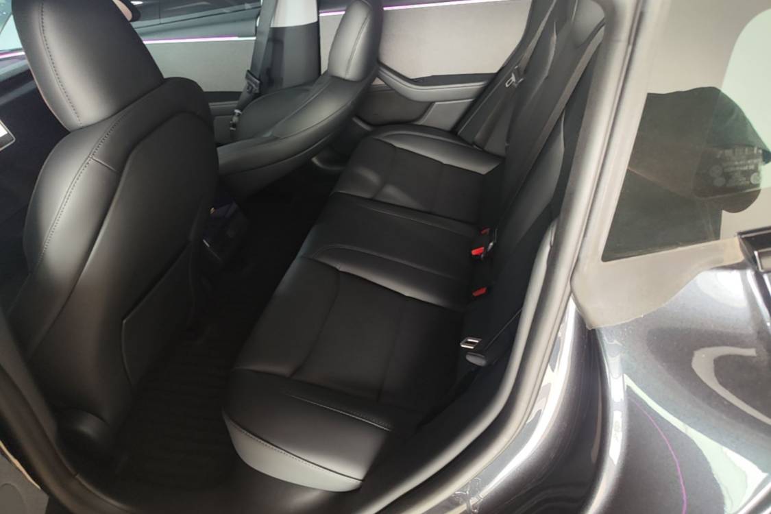 Tesla Model 3 2024 car image #8