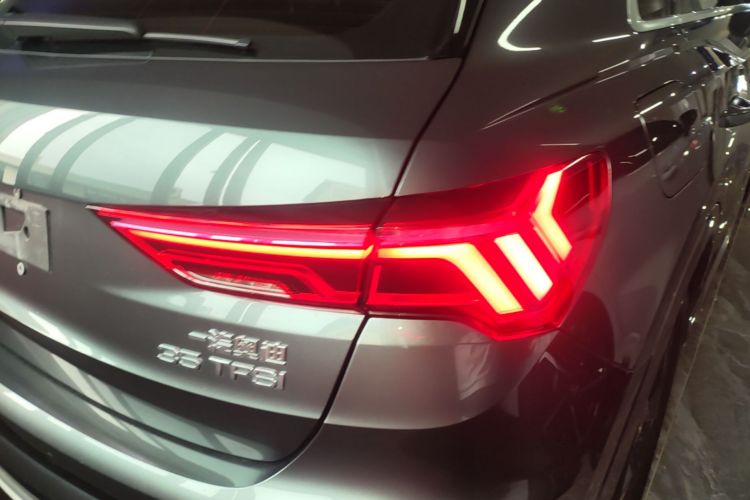 Audi Q3 2021 #8 Audi Q3 2021 car image #8