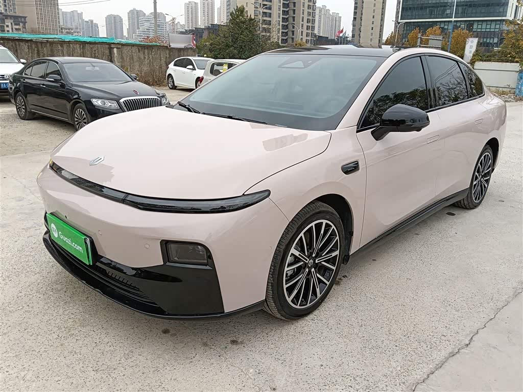 Leapmotor B01 2025 汽车图片 