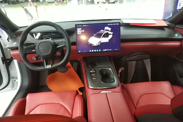 MI SU7 2024 immagine di auto #10