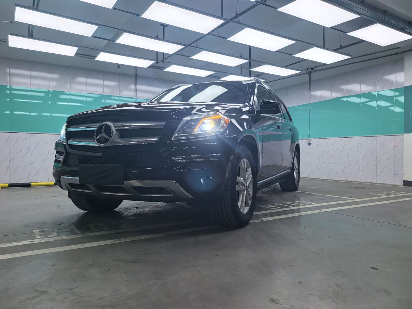 Mercedes-Benz GL Class 2015 car image 