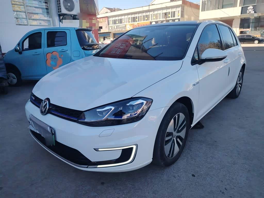 Volkswagen Golf Pure Electric 2020 Volkswagen Golf Pure Electric 2020 car image