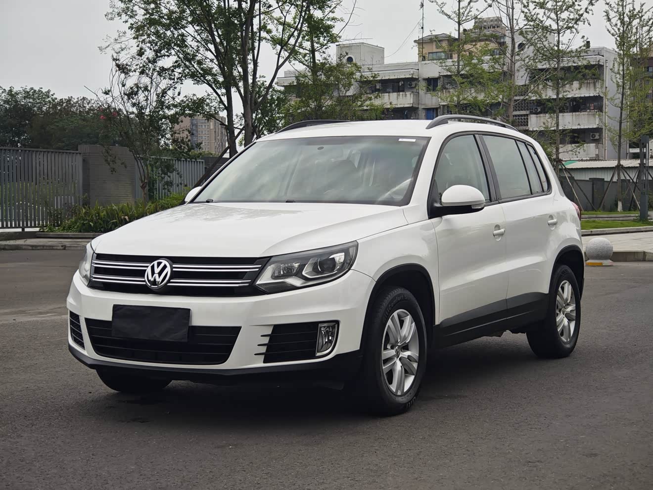 Volkswagen Tiguan 2014 Volkswagen Tiguan 2014 car image