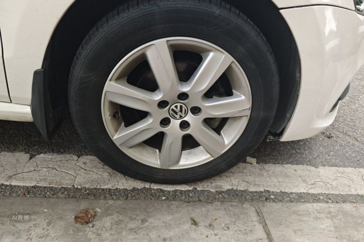 Volkswagen Polo 2018 car image #9