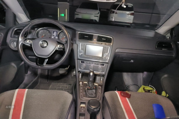 Volkswagen Golf 2017 car image #11