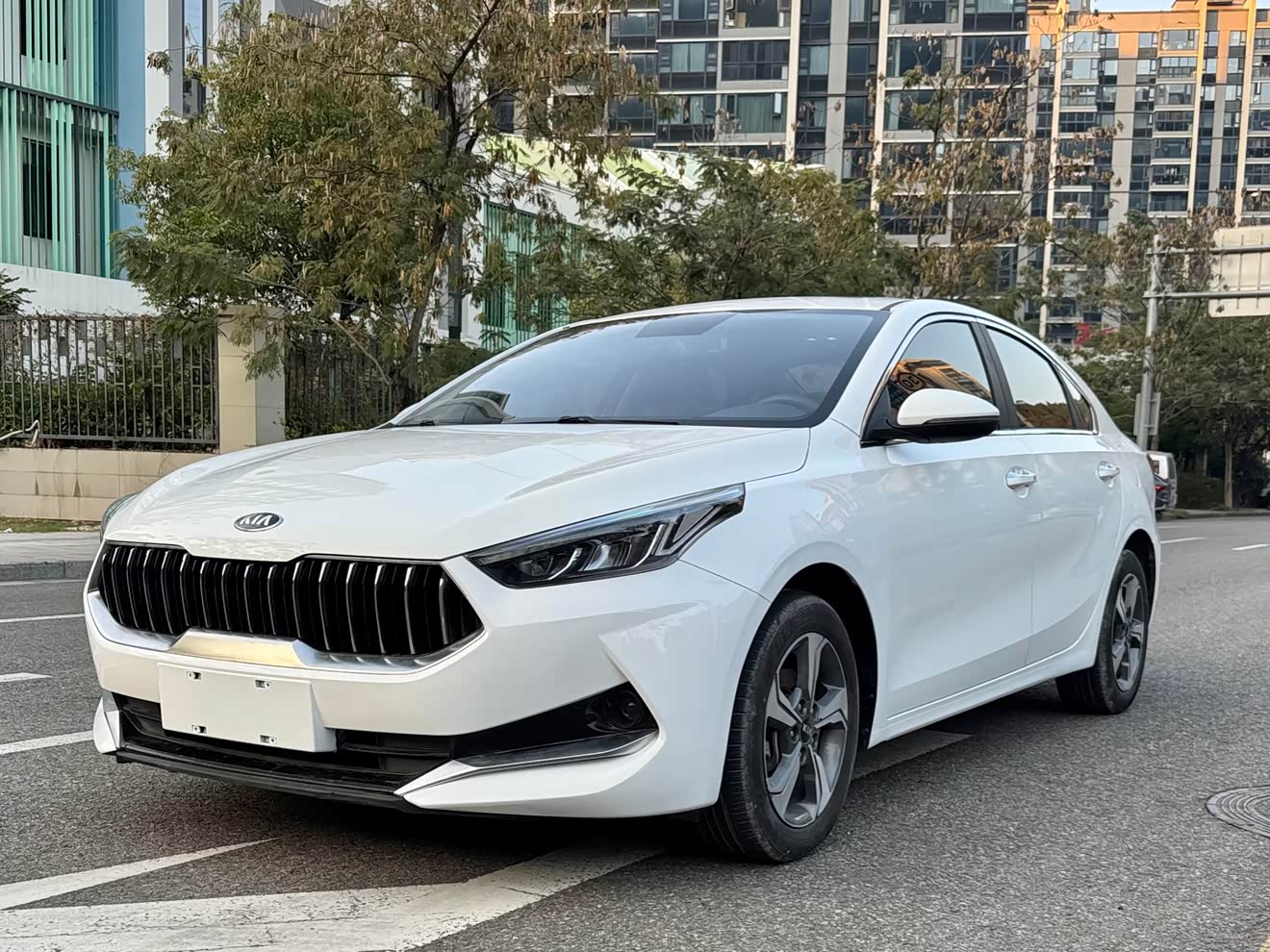 Kia K3 2019 car image 