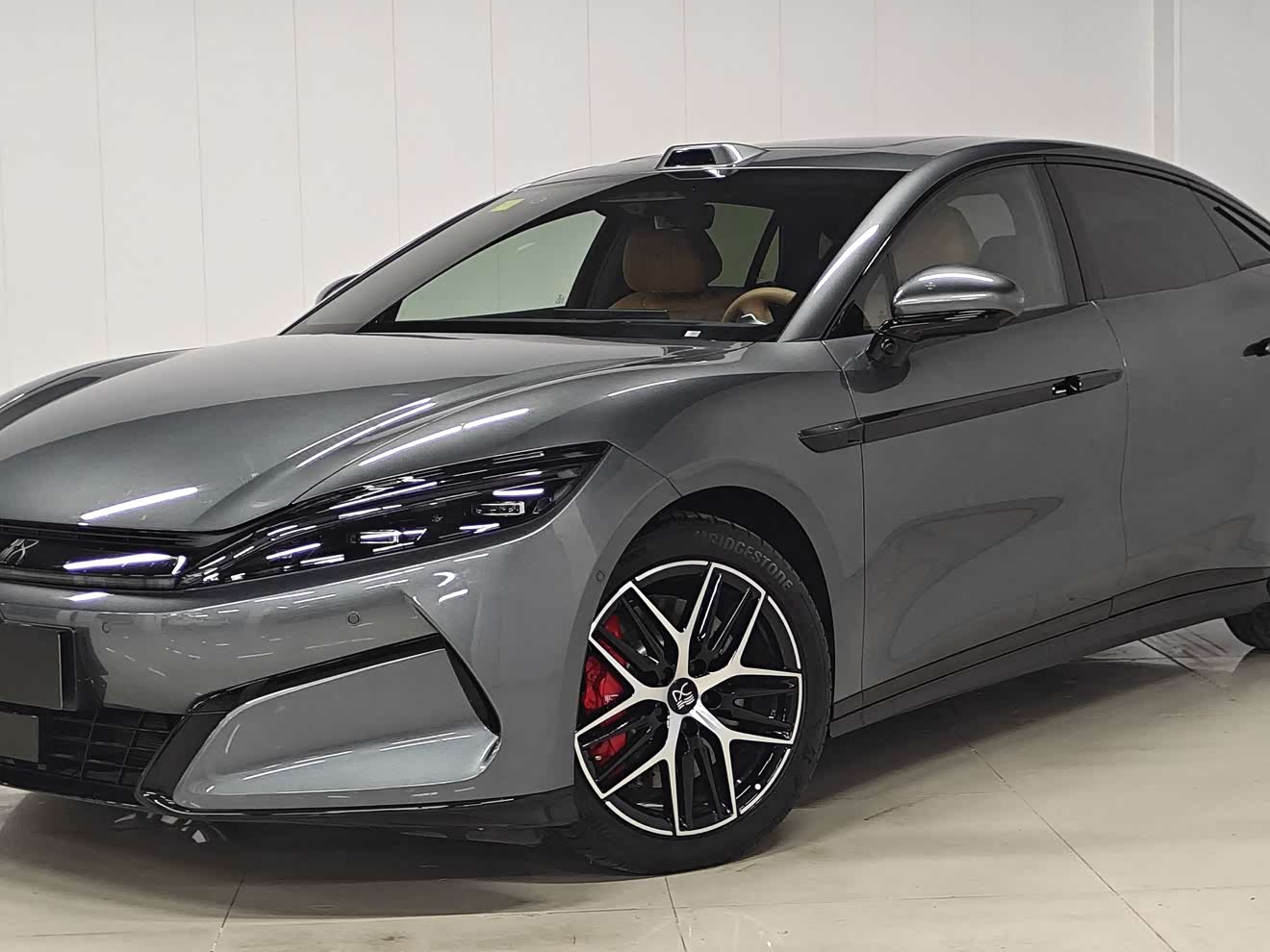 BYD HanL 2025 car image 