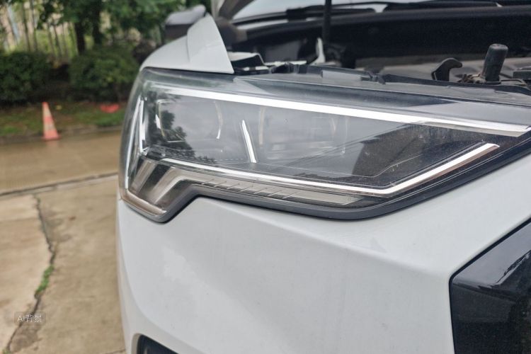 Audi Q3 2023 #8 Audi Q3 2023 car image #8