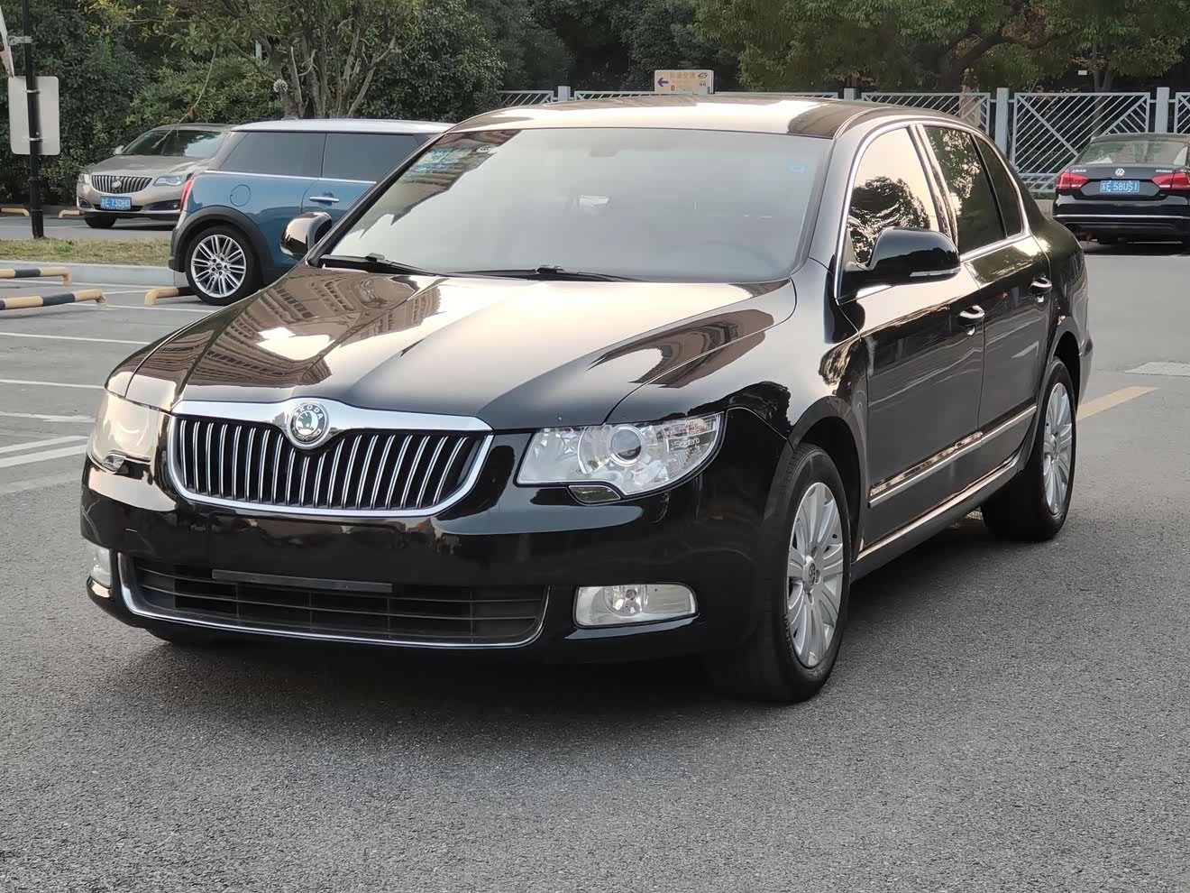 Skoda Superb 2013 Skoda Superb 2013 immagine di auto