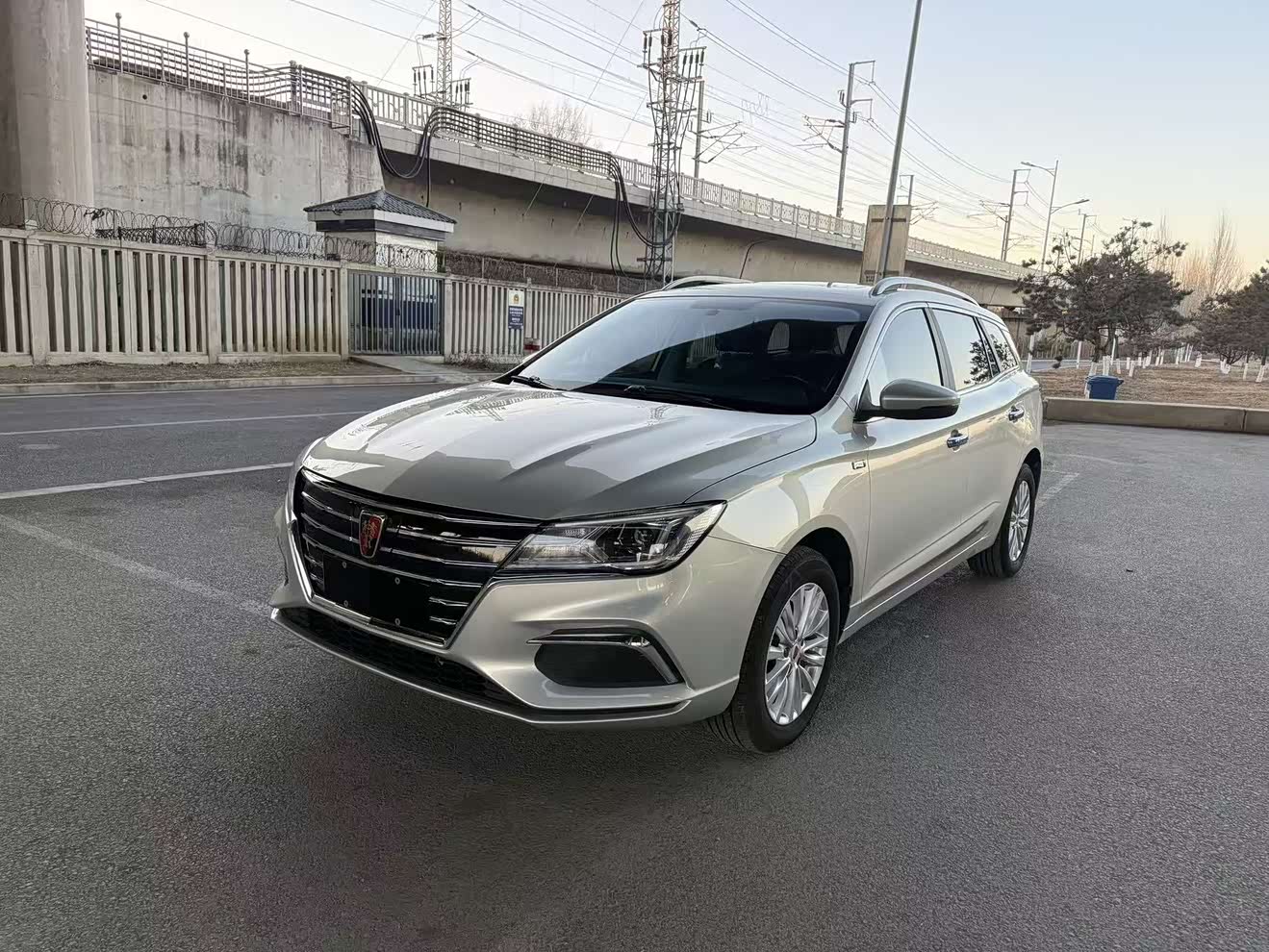 Roewe Ei5 2019 car image 
