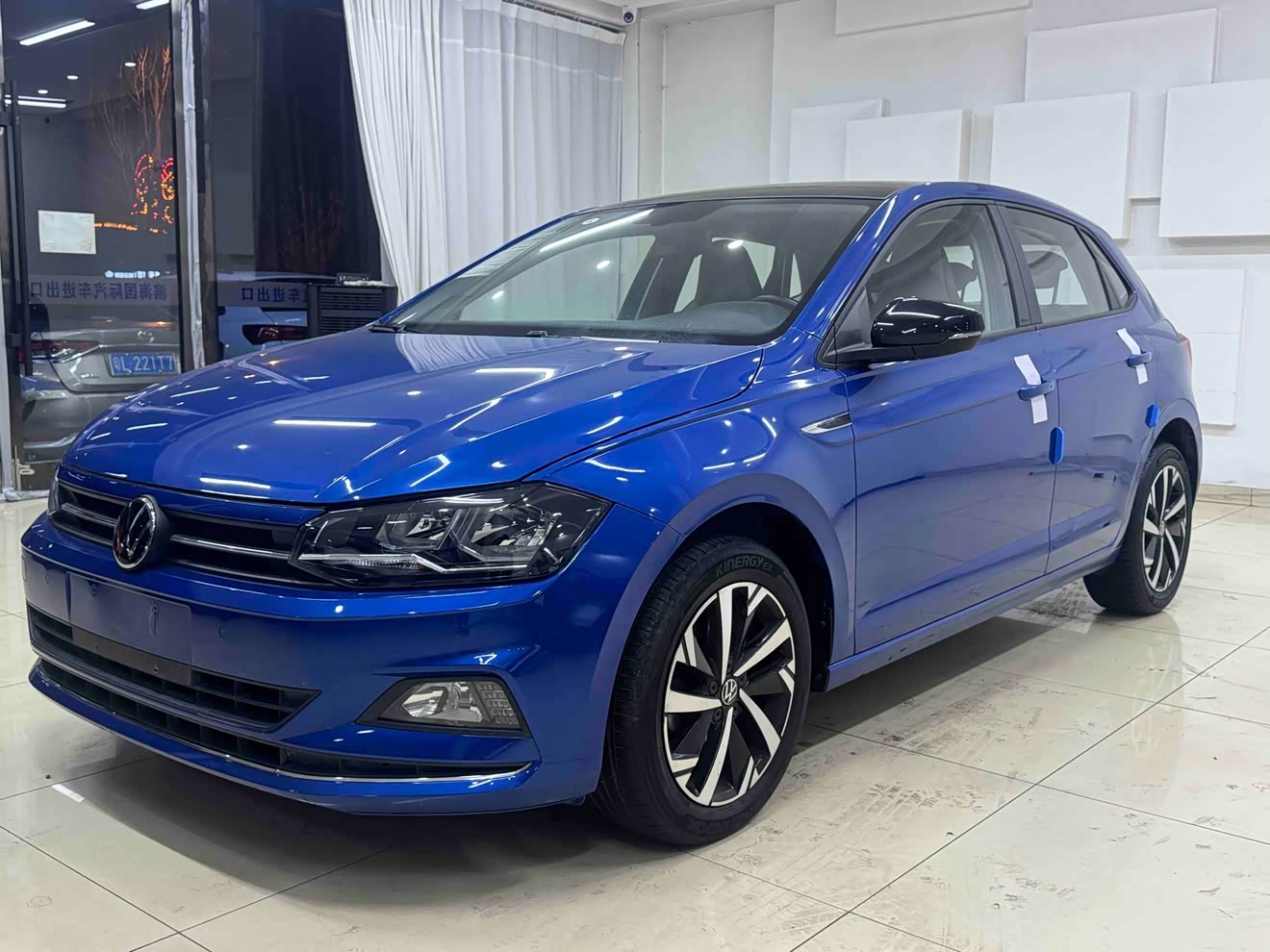 Volkswagen Polo 2021 immagine di auto 