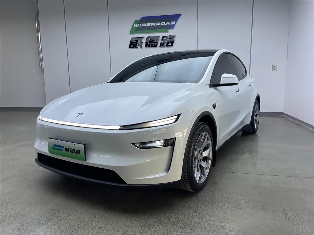 Tesla Model Y L 2025 汽车图片 