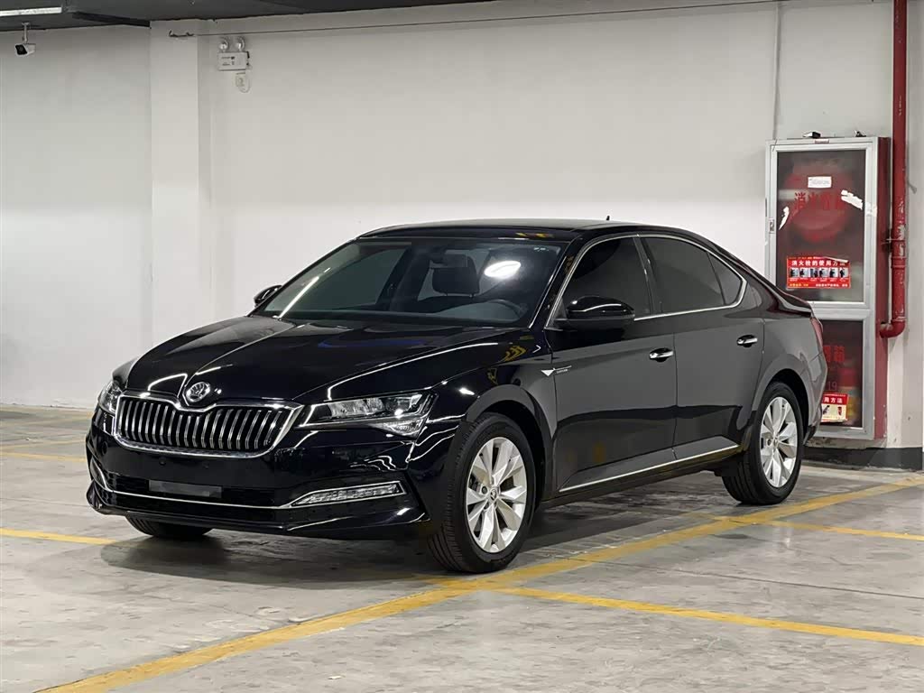Skoda Superb 2021 Skoda Superb 2021 car image