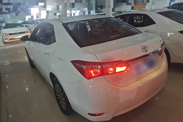 Toyota Corolla 2018 immagine di auto #5