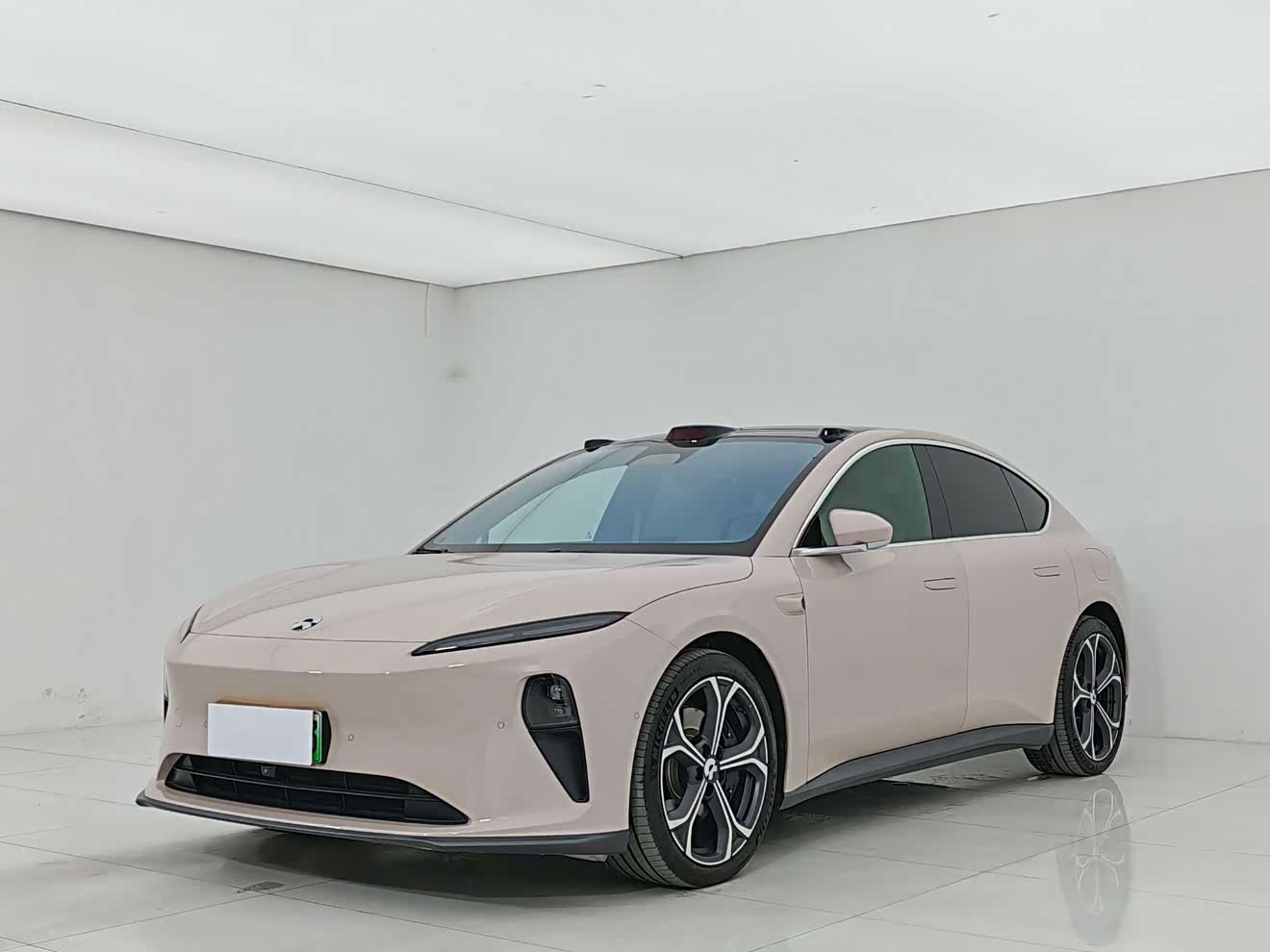 NIO ET5 2024 car image 