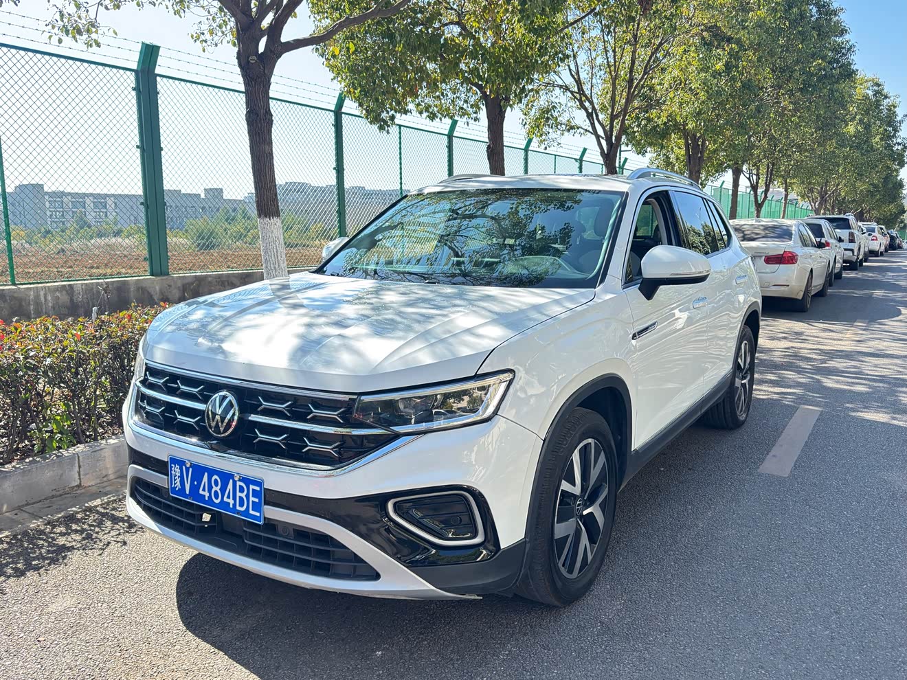 Volkswagen Tayron 2023 immagine di auto 