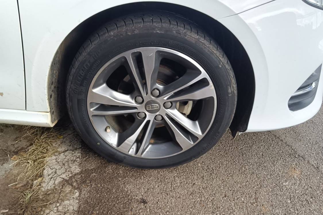 GEELY Binray 2018 imagen de coche #9