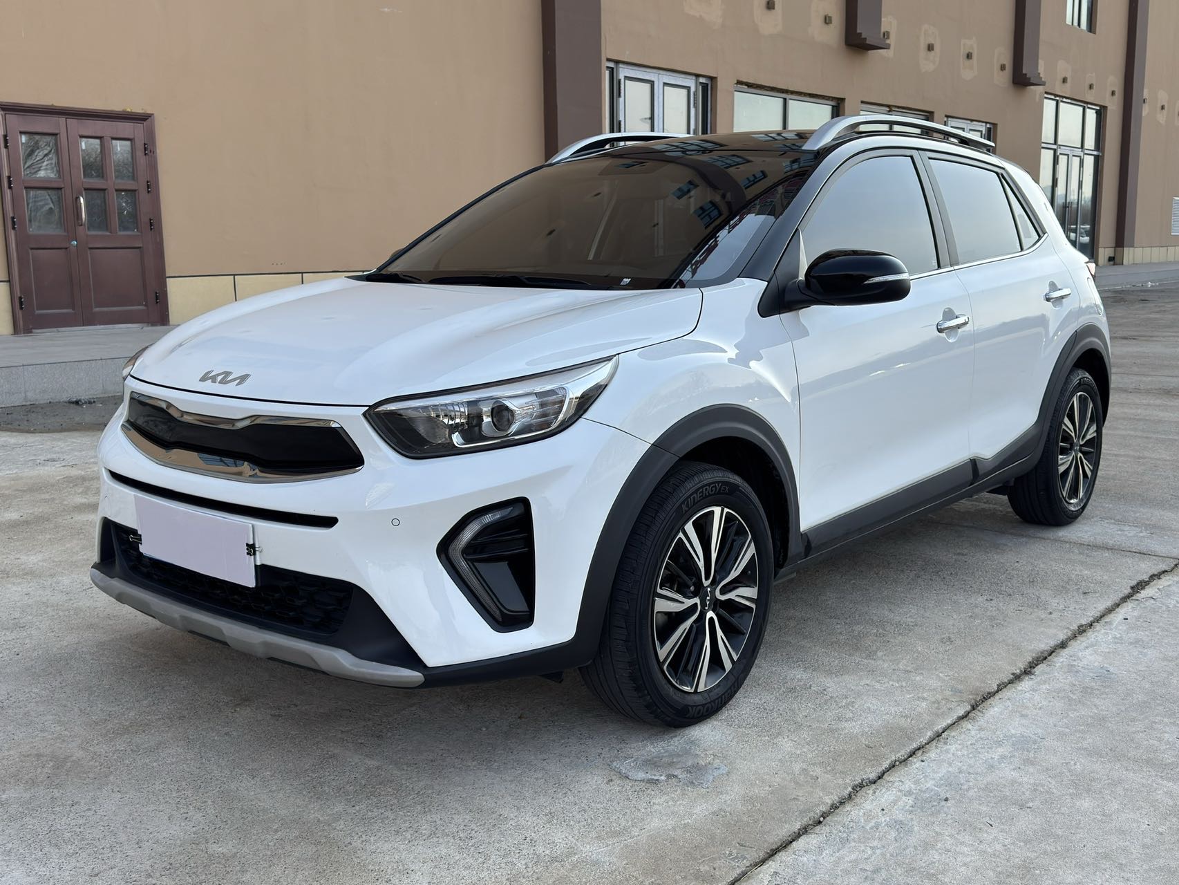 Kia KX1 2022 car image 