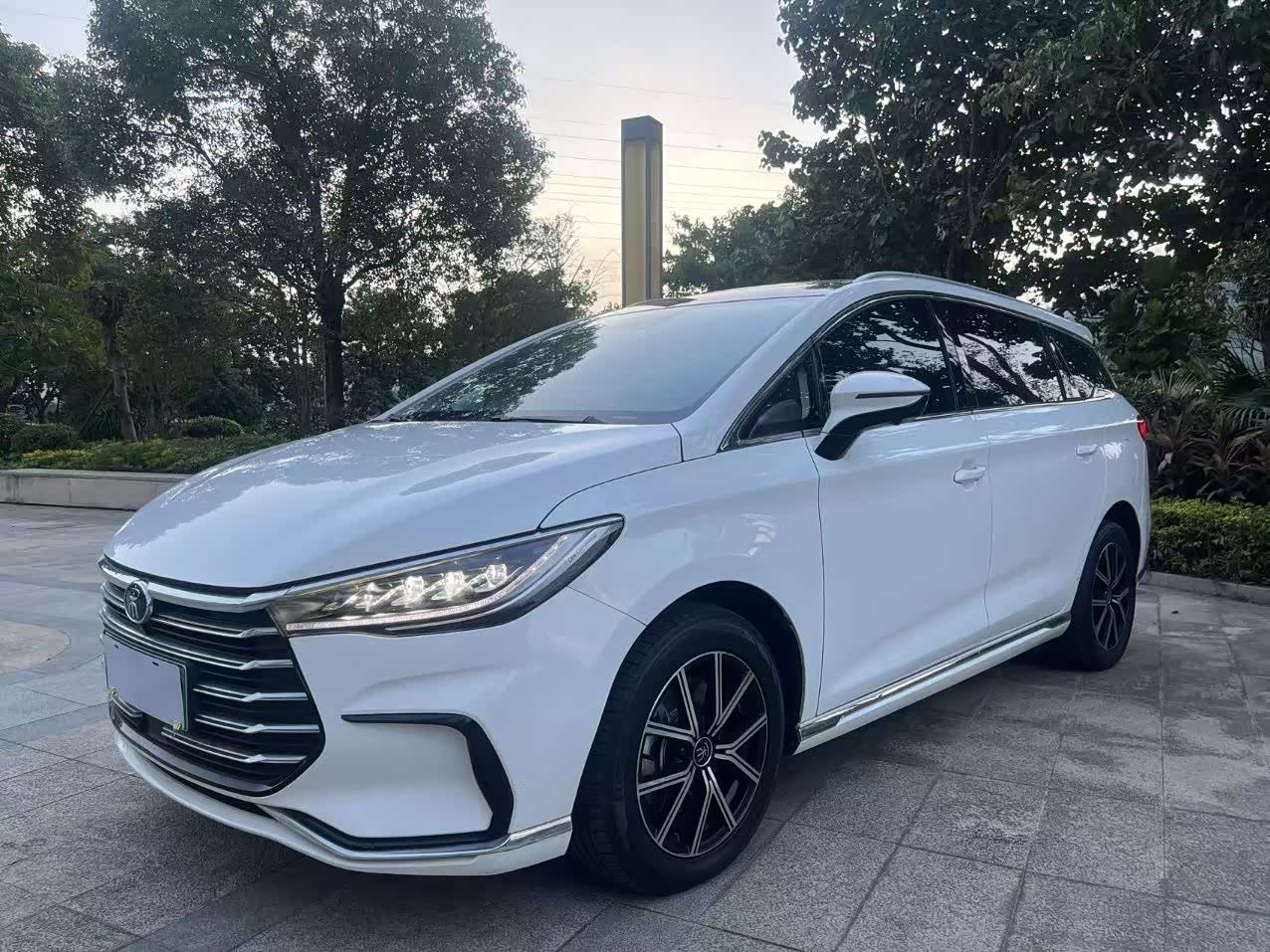 BYD Song MAX New Energy 2022 car image 