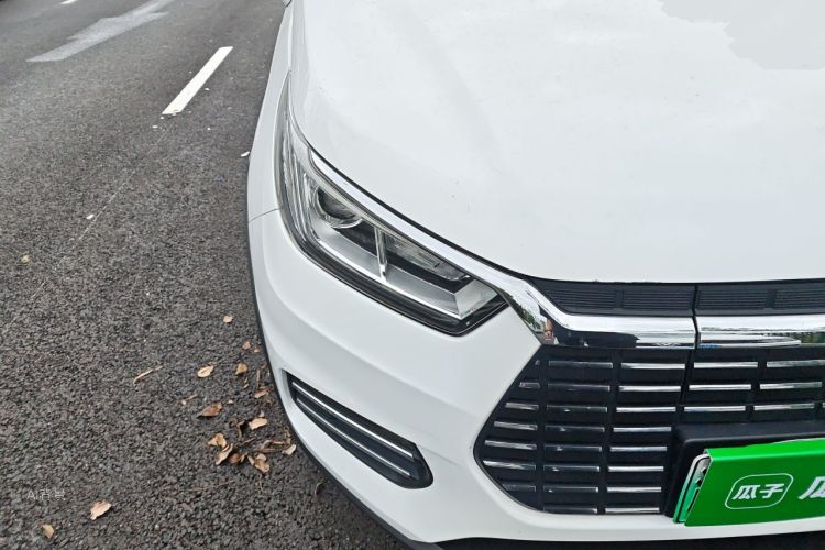 BYD Yuan New Energy 2019 #8 BYD Yuan New Energy 2019 car image #8