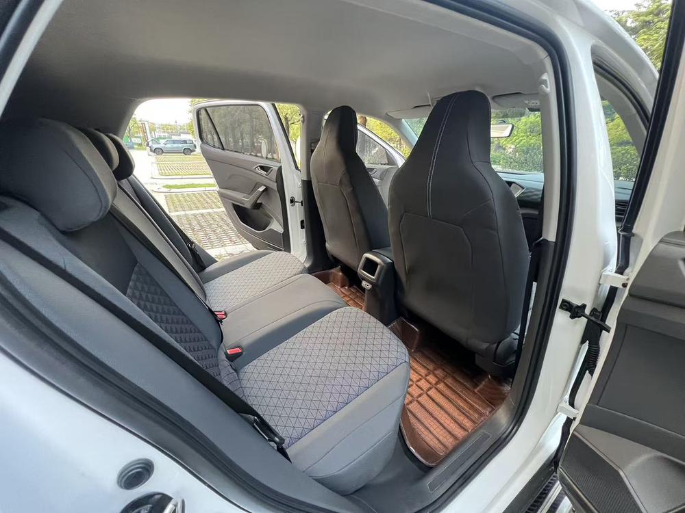Volkswagen T-Cross 2020 #14 Volkswagen T-Cross 2020 car image #14